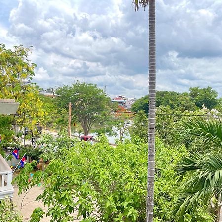 Siem Reap Riverside Hotel Екстер'єр фото