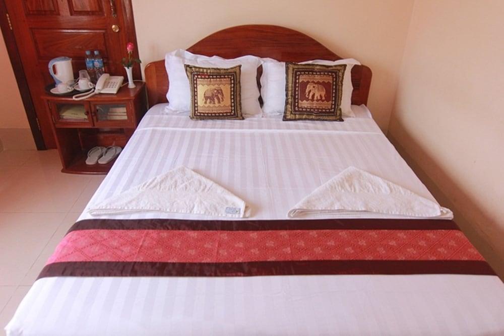 Siem Reap Riverside Hotel Екстер'єр фото