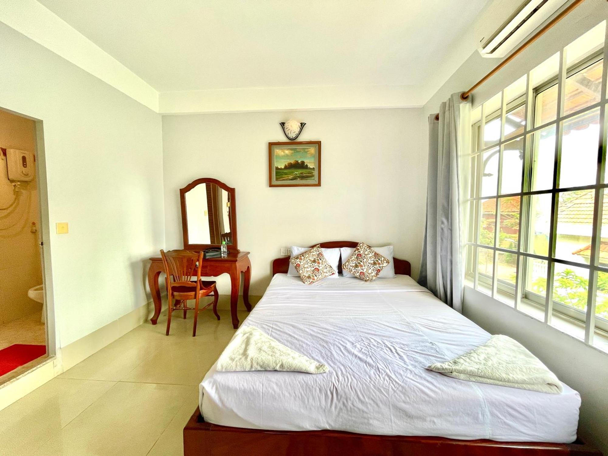 Siem Reap Riverside Hotel Екстер'єр фото