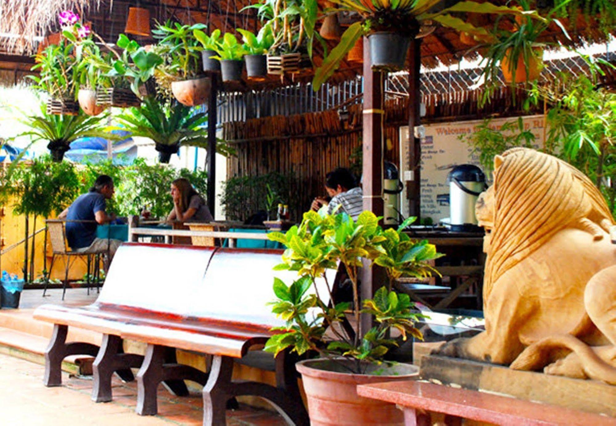 Siem Reap Riverside Hotel Екстер'єр фото